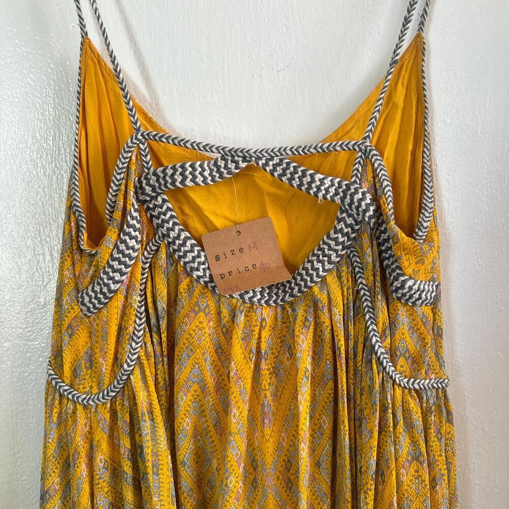 A Very Pretty Yellow - image 4